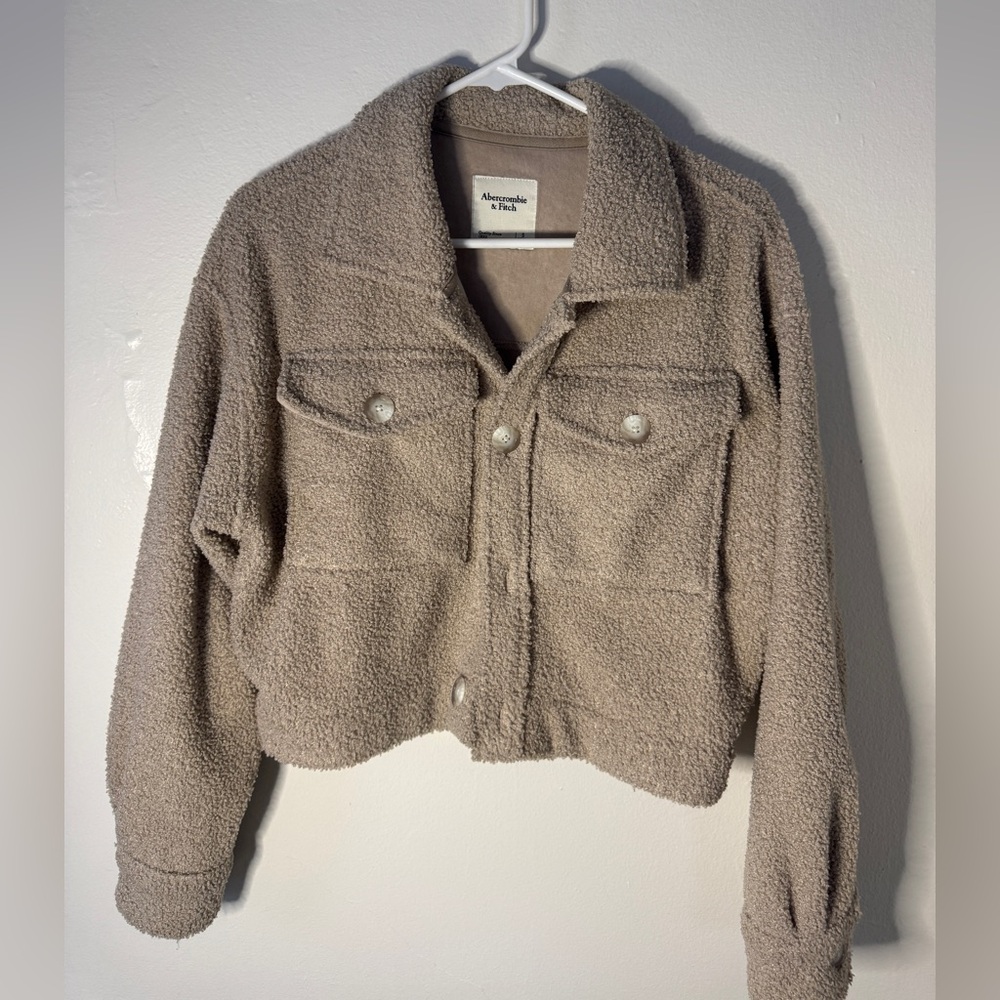 Cropped Sherpa trucker jacker ladies small abercrombie and fitch